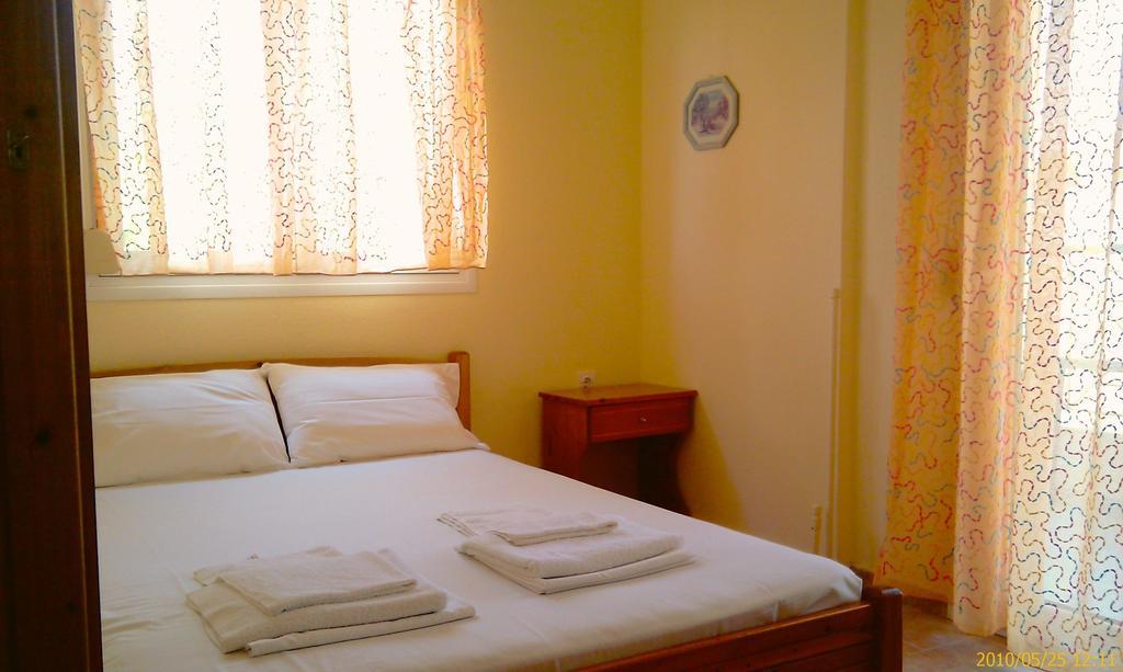 Hotel Giorgio Kallithea  Rum bild